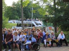 2019.08.15 Różaniec na wodzie